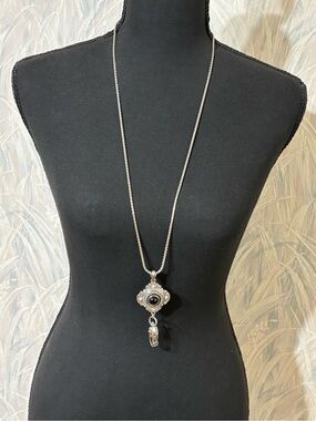 Ginger Snaps Silver-Tone Black Stone w/Crystals Pendant Lanyard 32”